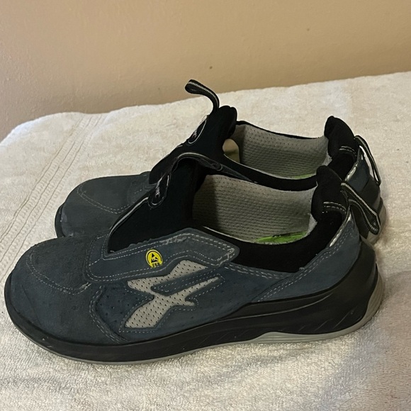 U Power Blue Steel Toe Safety Shoes Sz 7 - 7 1/2 (38) - Picture 2 of 13